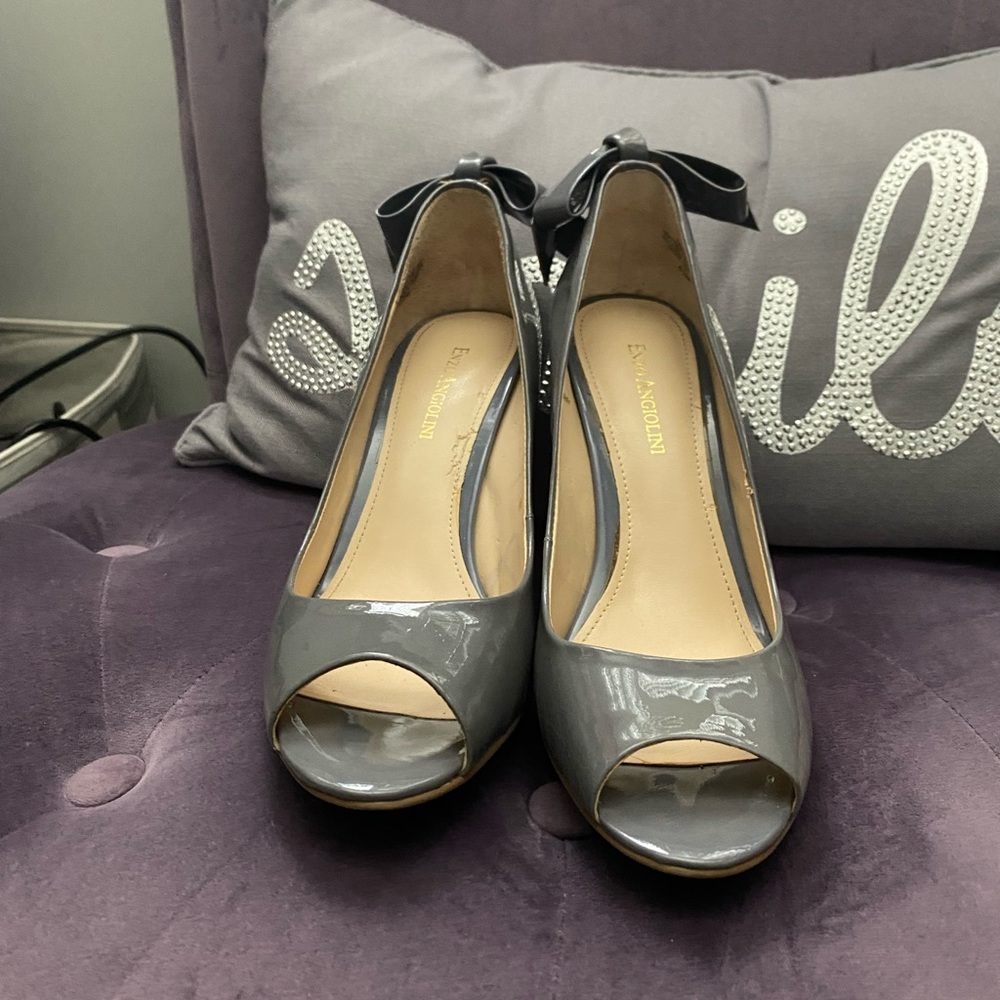 Enzo Angiolini Gray Heels Elegant Design